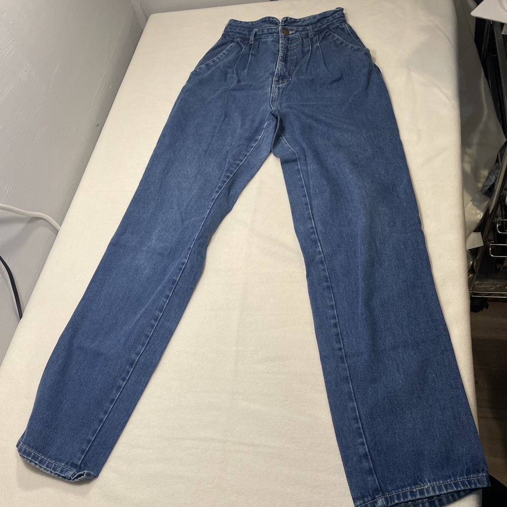 Vintage A.J. Brandon High-Waisted Pleated Tapered Leg Blue‎ Denim Mom Jeans 7/8